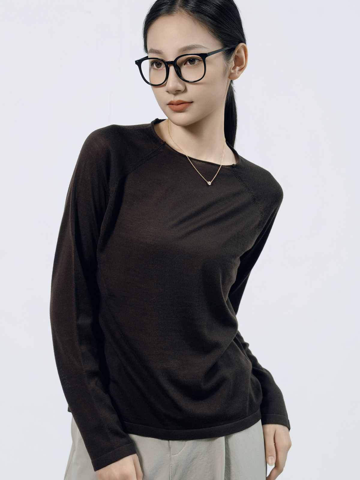 極細ビエラヤーン　クルーネックニット