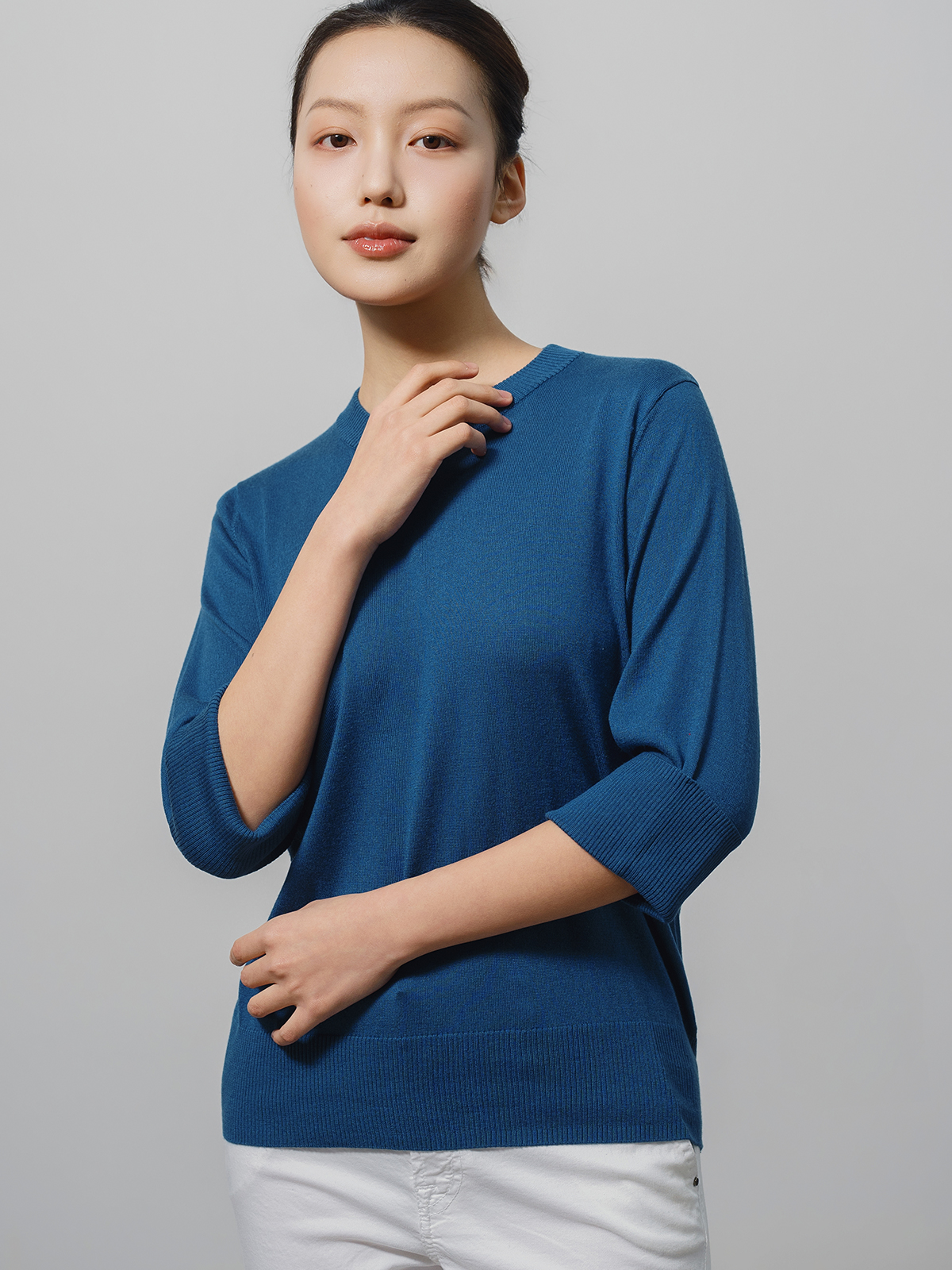 シルクカシミヤ　サステナブル　ターンバックスリーブニット