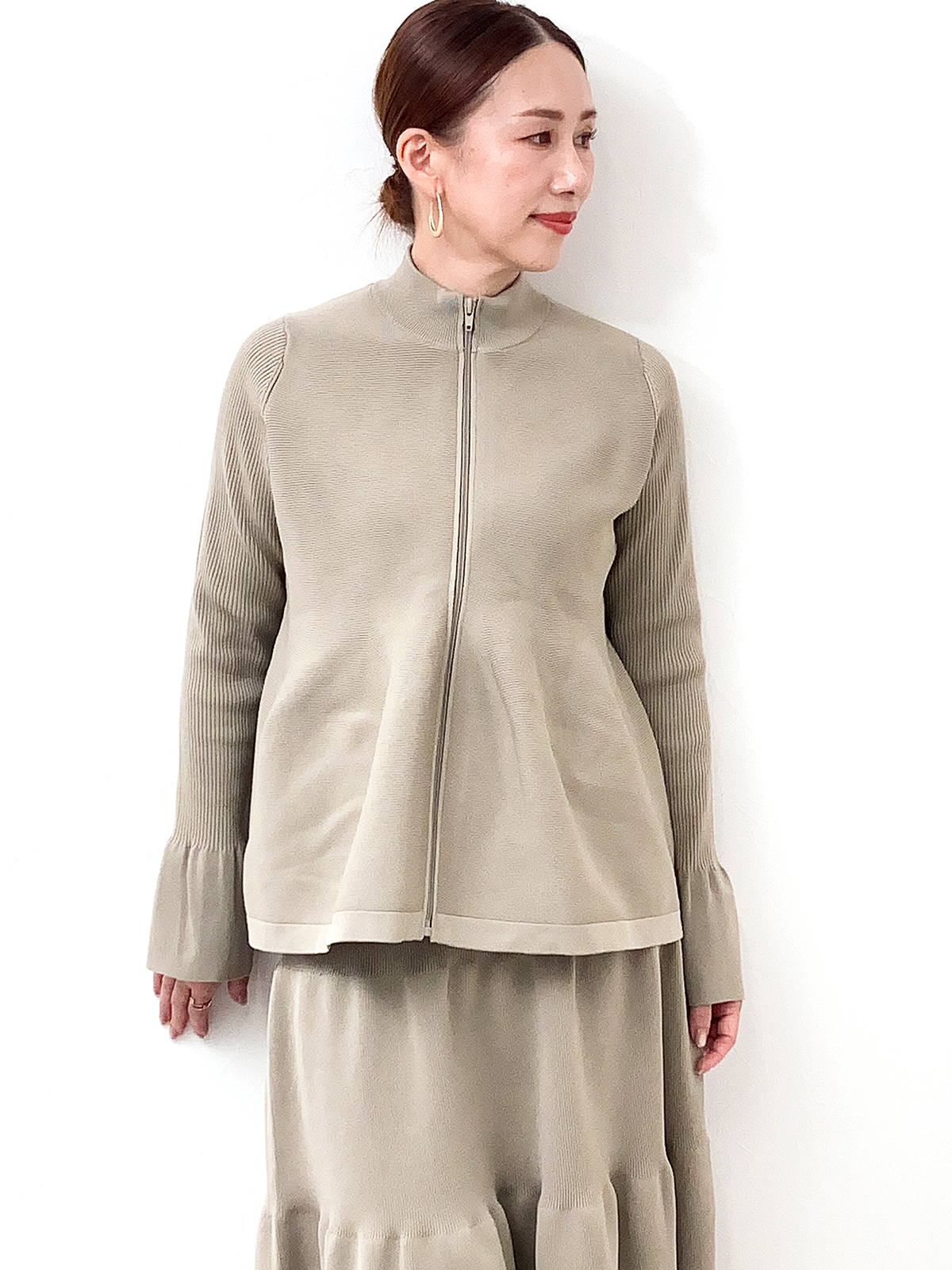 中空糸 ジップアップニット Beige
