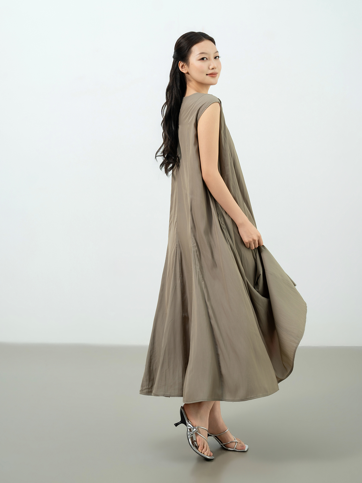 LEO09081-125