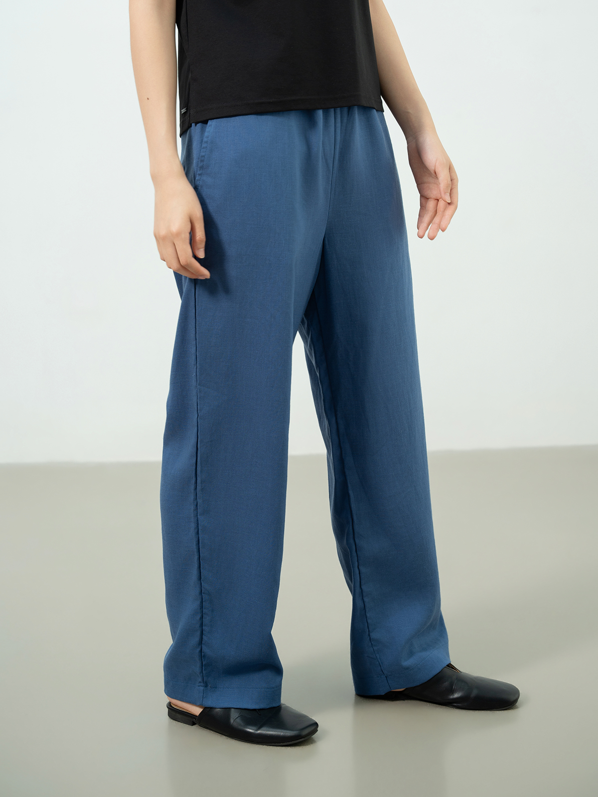 LEO09561-535