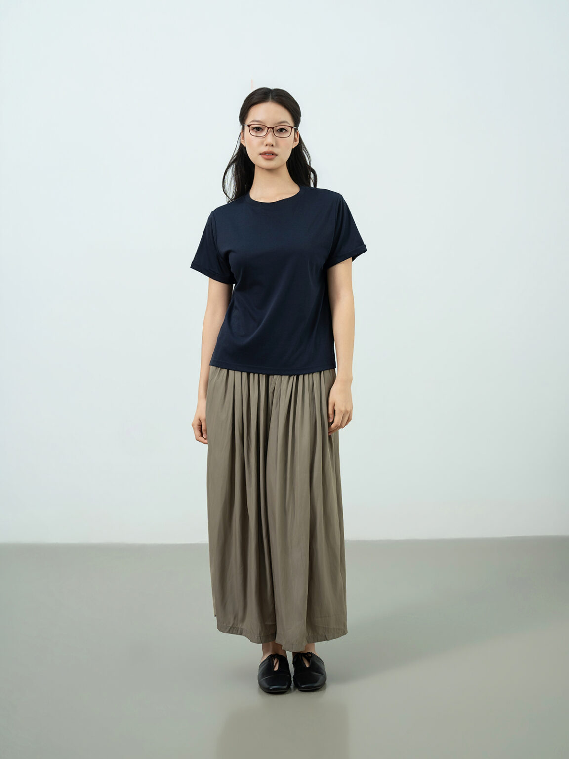 LEO09320-329