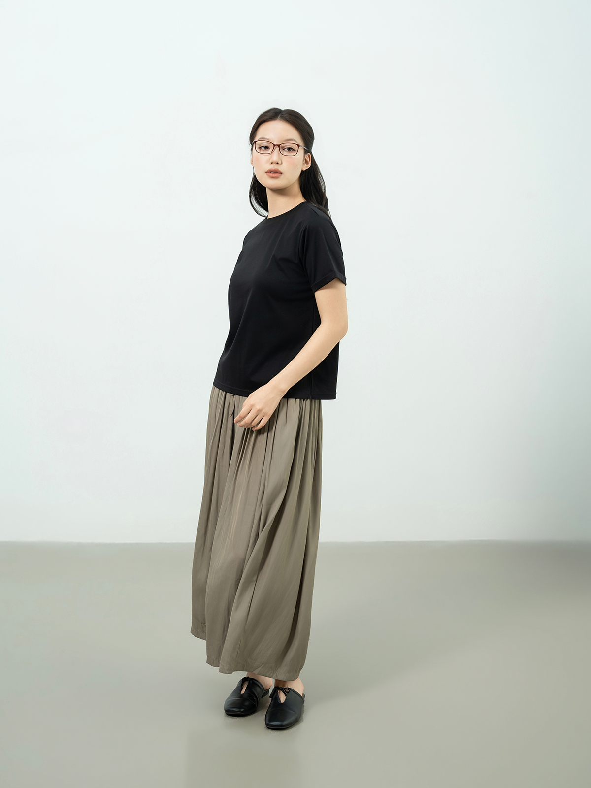 LEO09342-349