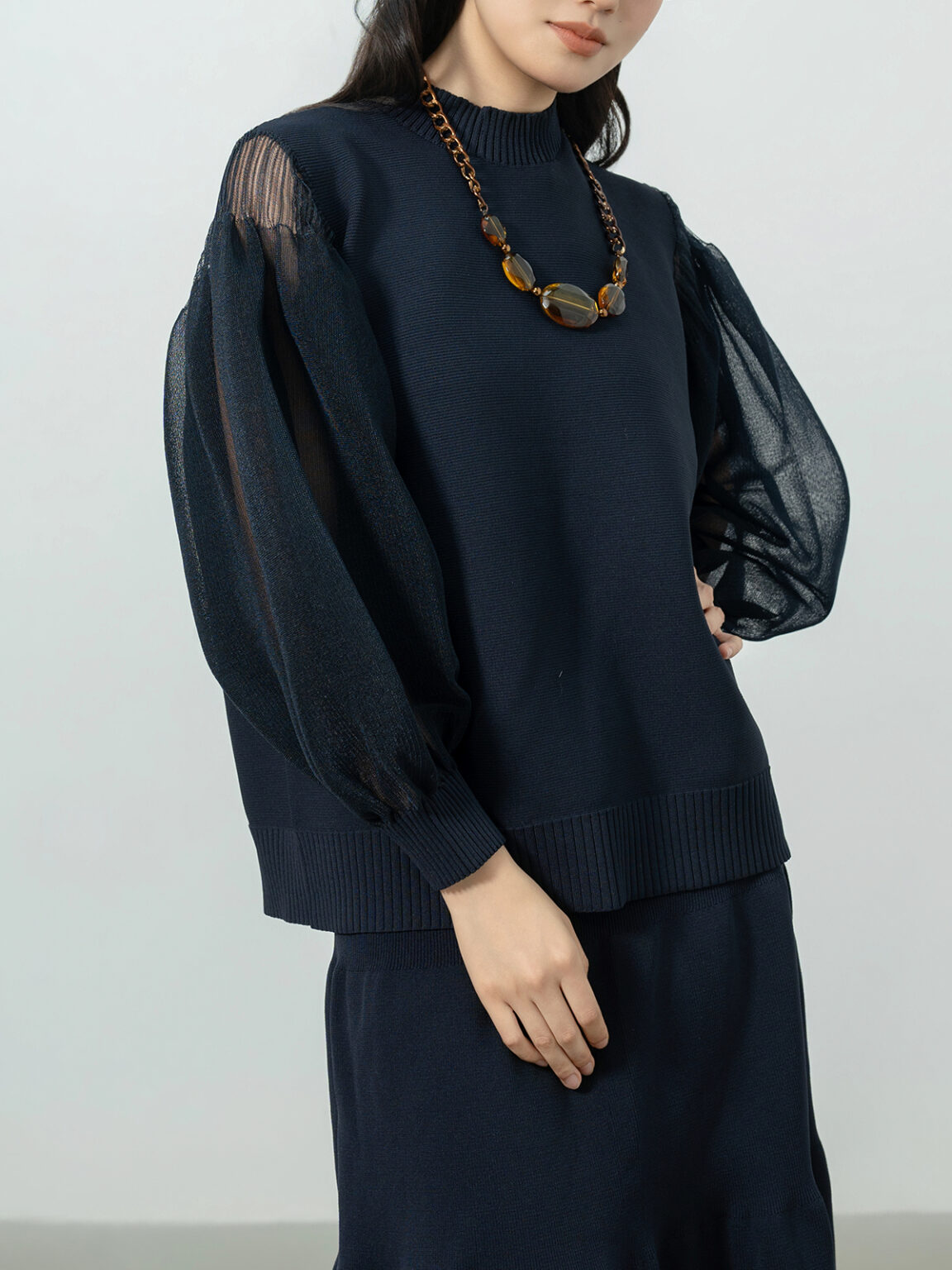 LEO09853-764