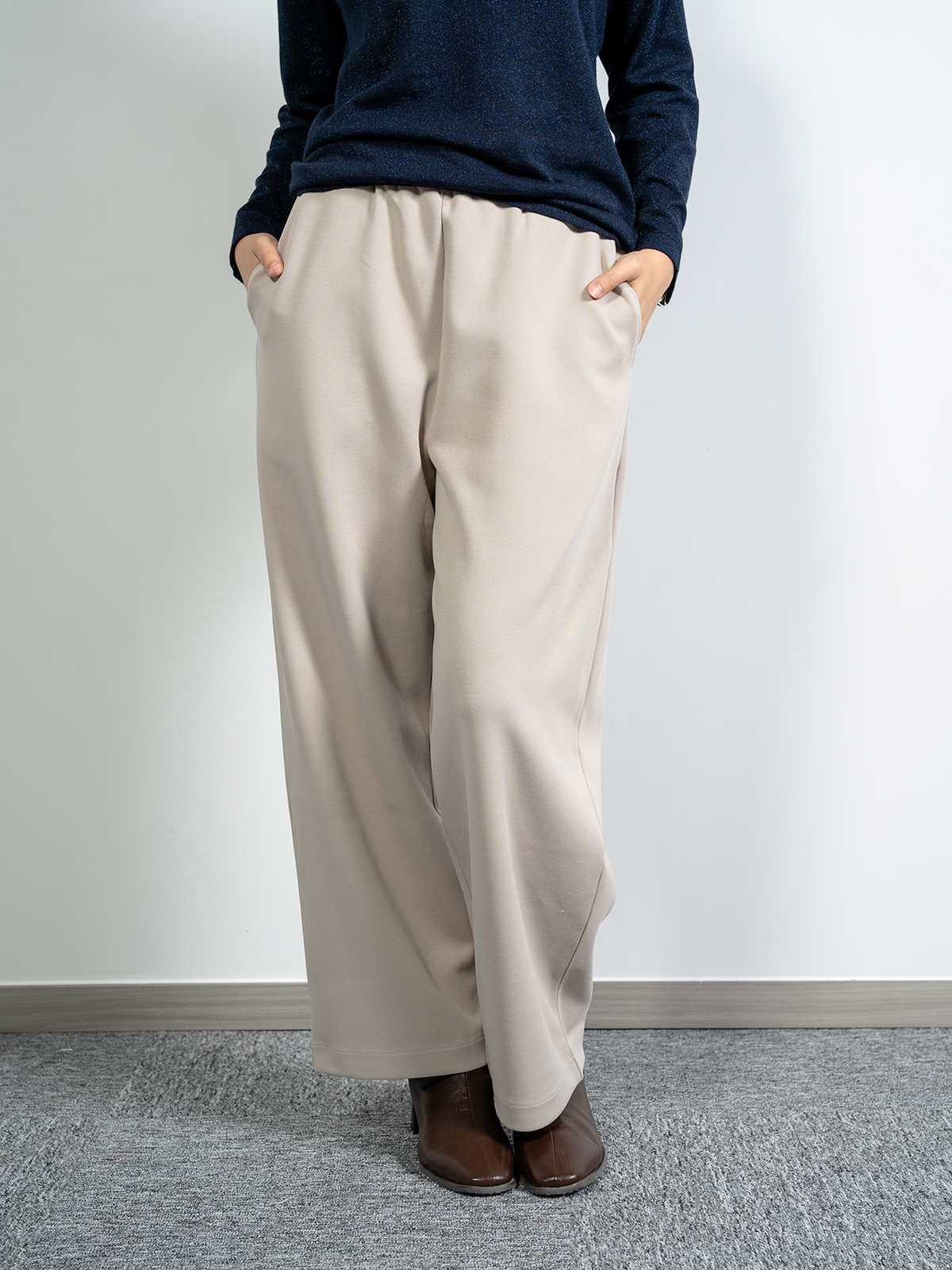 LEO00513-320